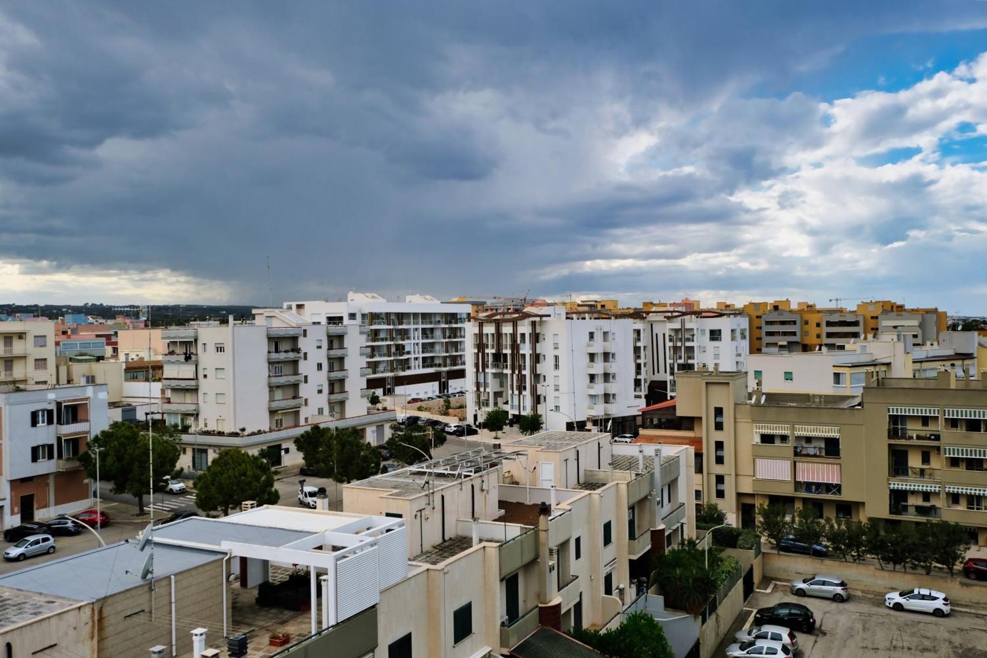 Mare Mary - Appartamento Vista Mare A Monopoli Exterior photo